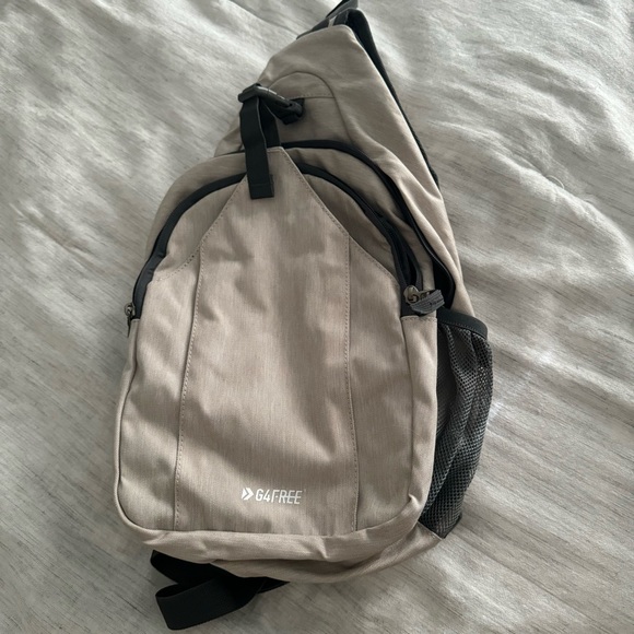 hiking beige crossbody - Picture 2 of 7